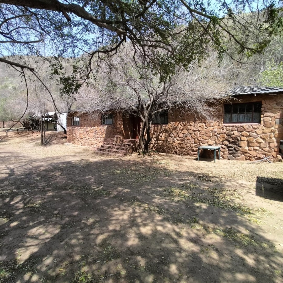Commercial Property for Sale in Zoutpansdrift North West